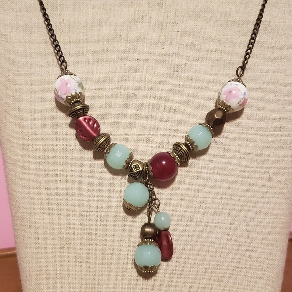 beaded necklace LBVYR - Picture 2 of 8